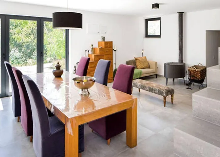 Semesterbostad Grosses Renoviertes In By Interhome Tondela