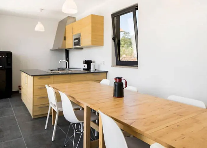 Semesterbostad Grosses Renoviertes In By Interhome Tondela